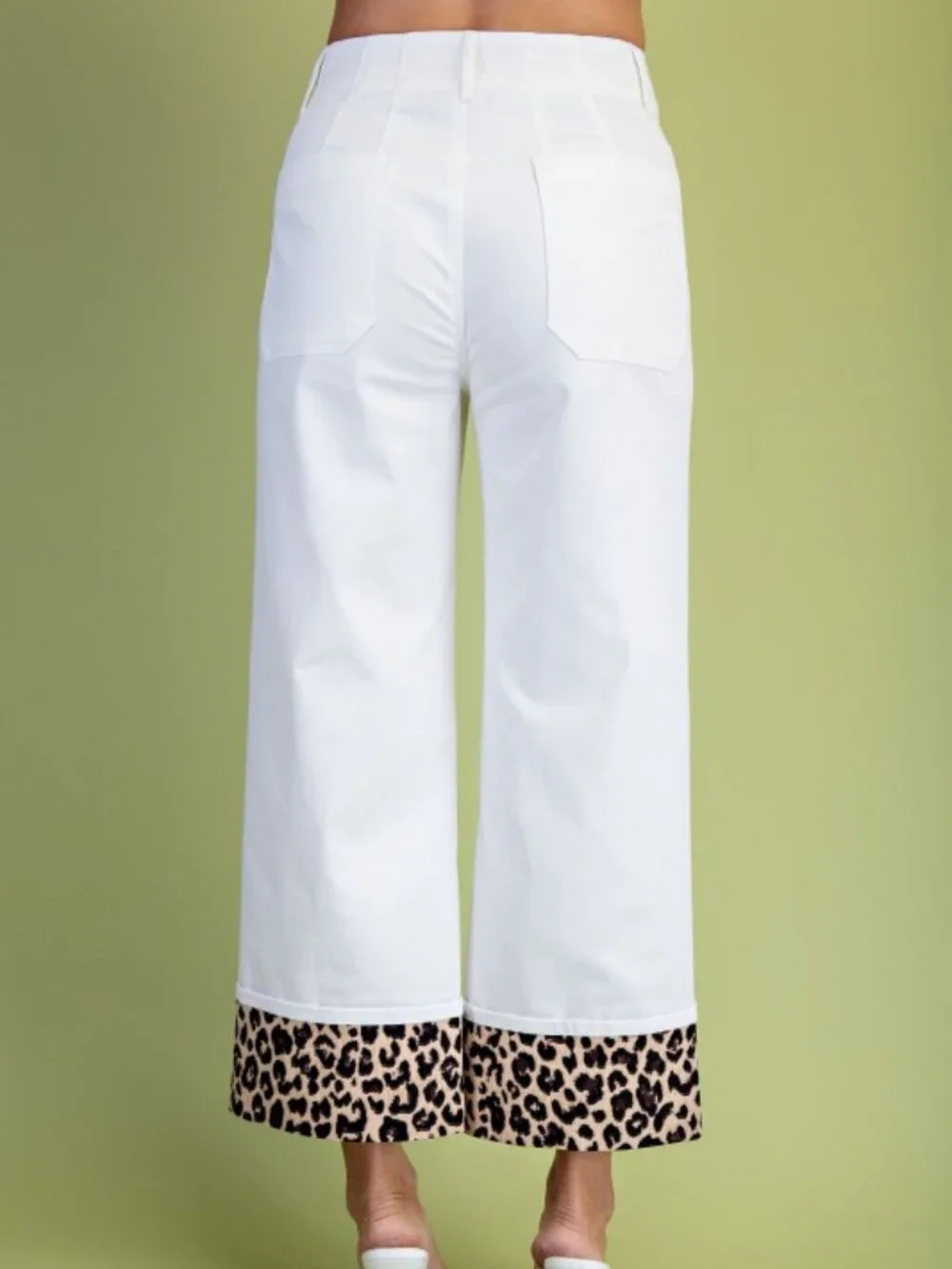 OFF WHITE CROPPED DENIM LIKE PANT WITH LEOPARD PRINT CUFFS SIZE MEDIUM - NWT - Picture 5 of 16